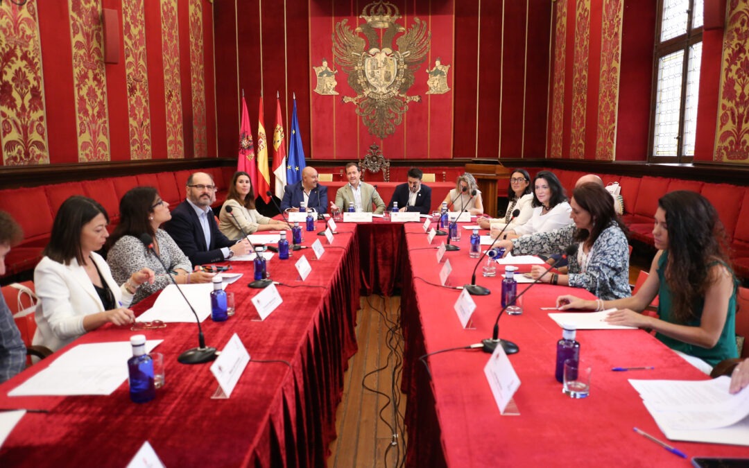 Toledo asume la presidencia de la Red de Ciudades ‘Huellas de Teresa’