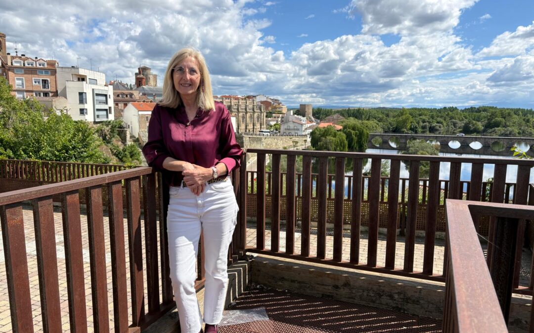 Concepción Miguélez, alcaldesa de Alba de Tormes: “Alba de Tormes es el lugar donde Teresa sigue viva”